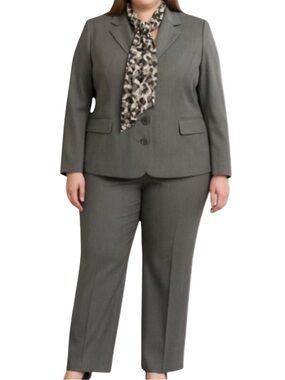 Kasper Women’s Size 18 Slate Gray 3 Piece Pant Suit NWT